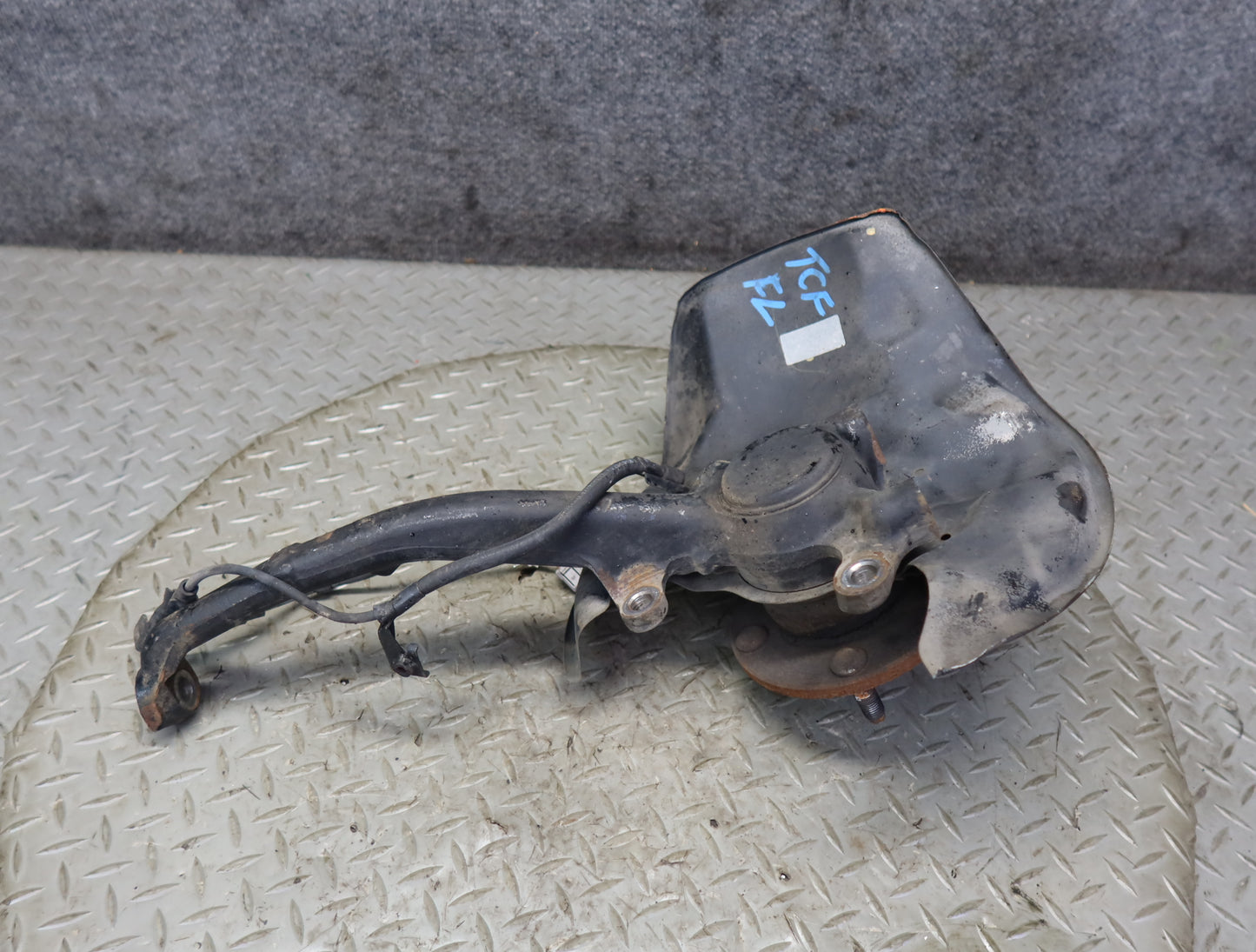 99-01 Toyota Crown JZS175 Front Left Knuckle Wheel Hub Bearing 51K Miles OEM
