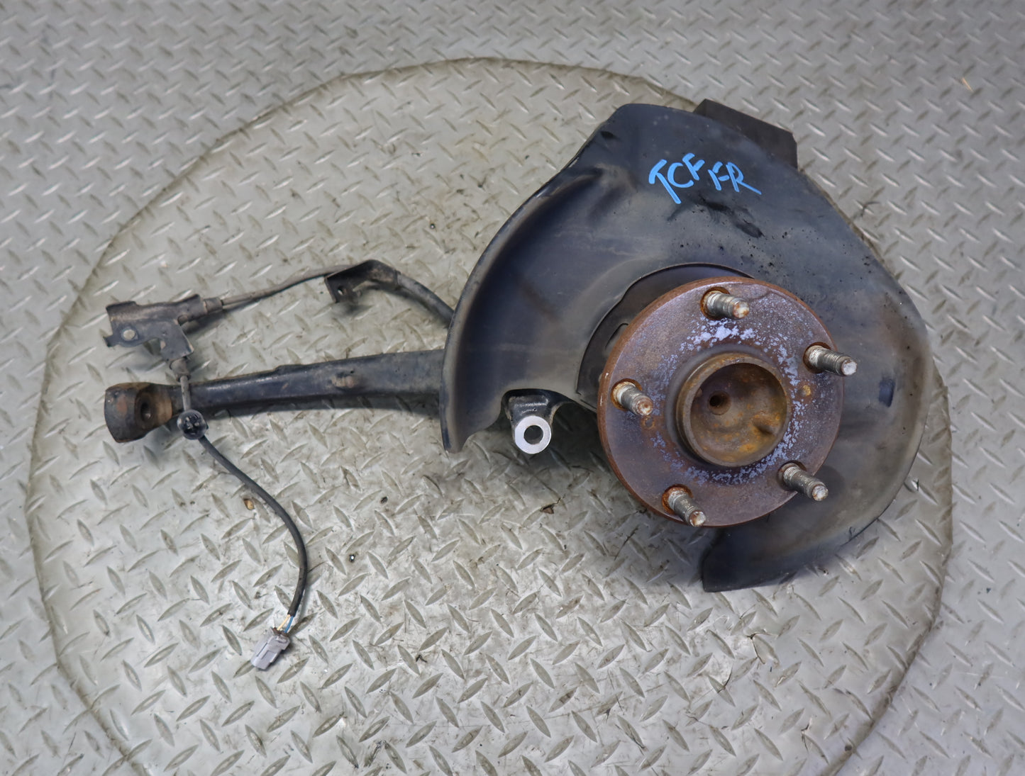 99-01 Toyota Crown JZS175 Front Right Knuckle Wheel Hub Bearing 51K Miles OEM