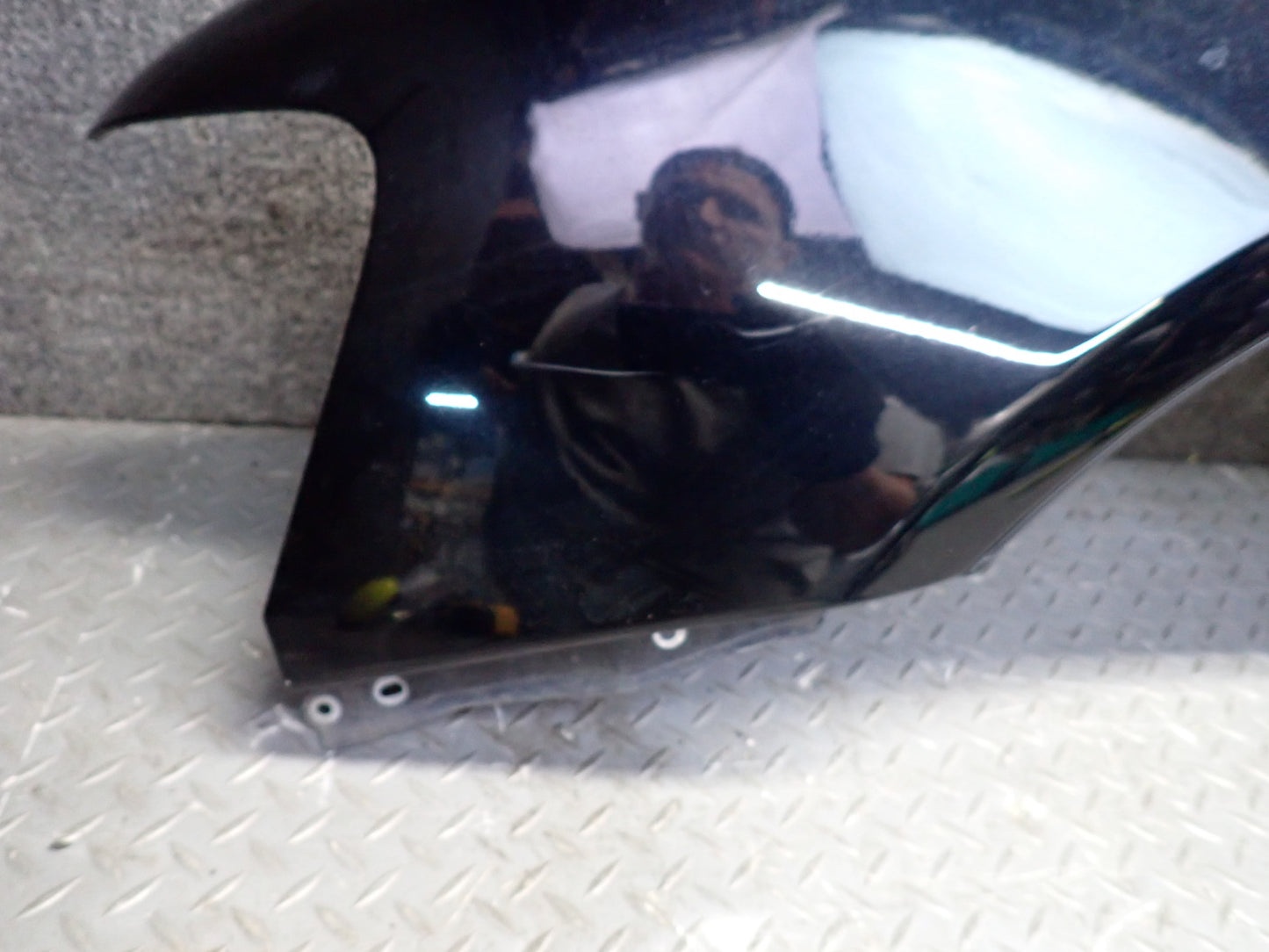 99-01 Toyota Crown JZS175 Front Left Fender Shell Panel Cover Black OEM