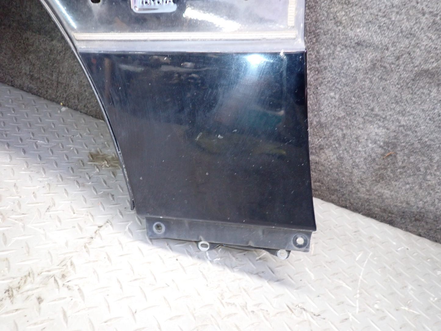 99-01 Toyota Crown JZS175 Front Left Fender Shell Panel Cover Black OEM