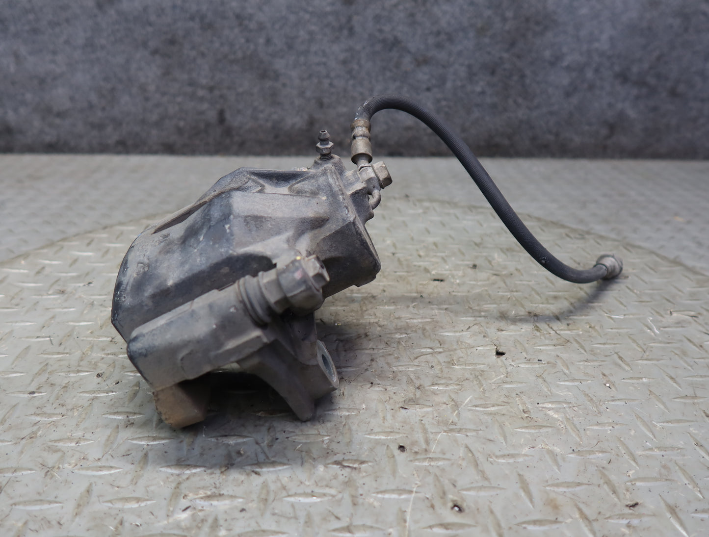 99-01 Toyota Crown JZS175 2JZFSE Set of 2 Front Left Right Brake Caliper 51K OEM