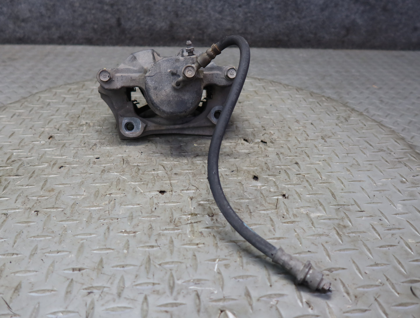 99-01 Toyota Crown JZS175 2JZFSE Set of 2 Front Left Right Brake Caliper 51K OEM