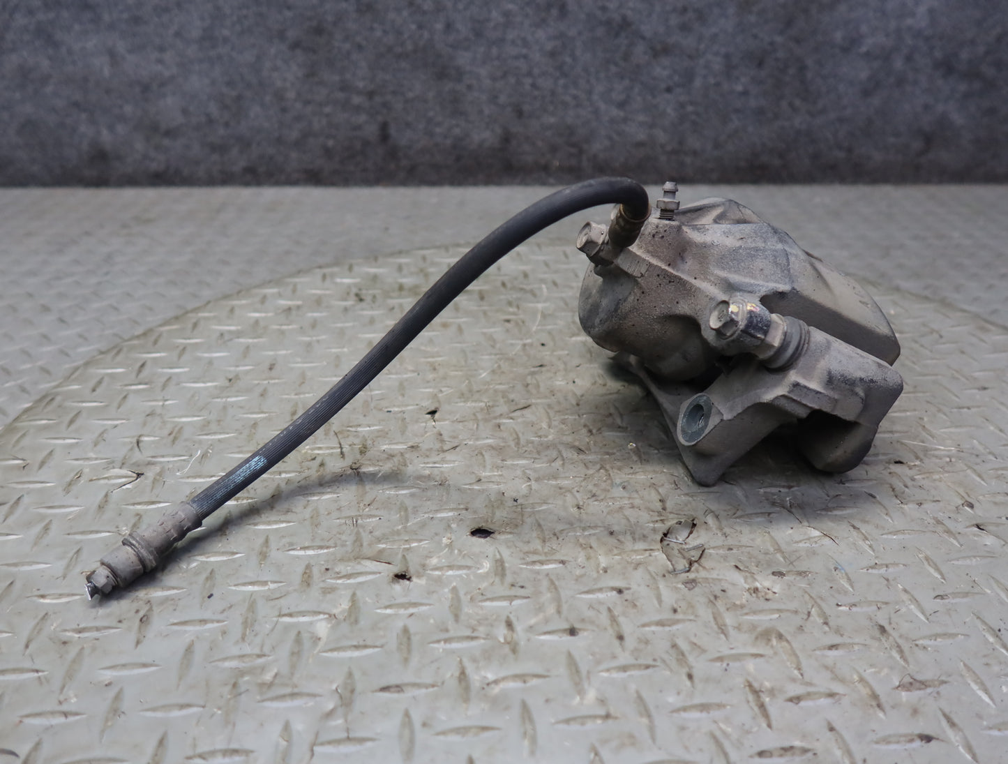 99-01 Toyota Crown JZS175 2JZFSE Set of 2 Front Left Right Brake Caliper 51K OEM