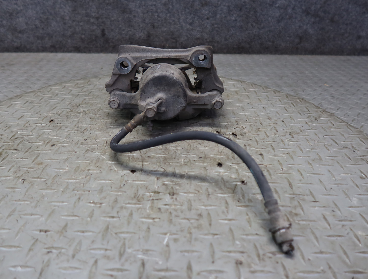 99-01 Toyota Crown JZS175 2JZFSE Set of 2 Front Left Right Brake Caliper 51K OEM