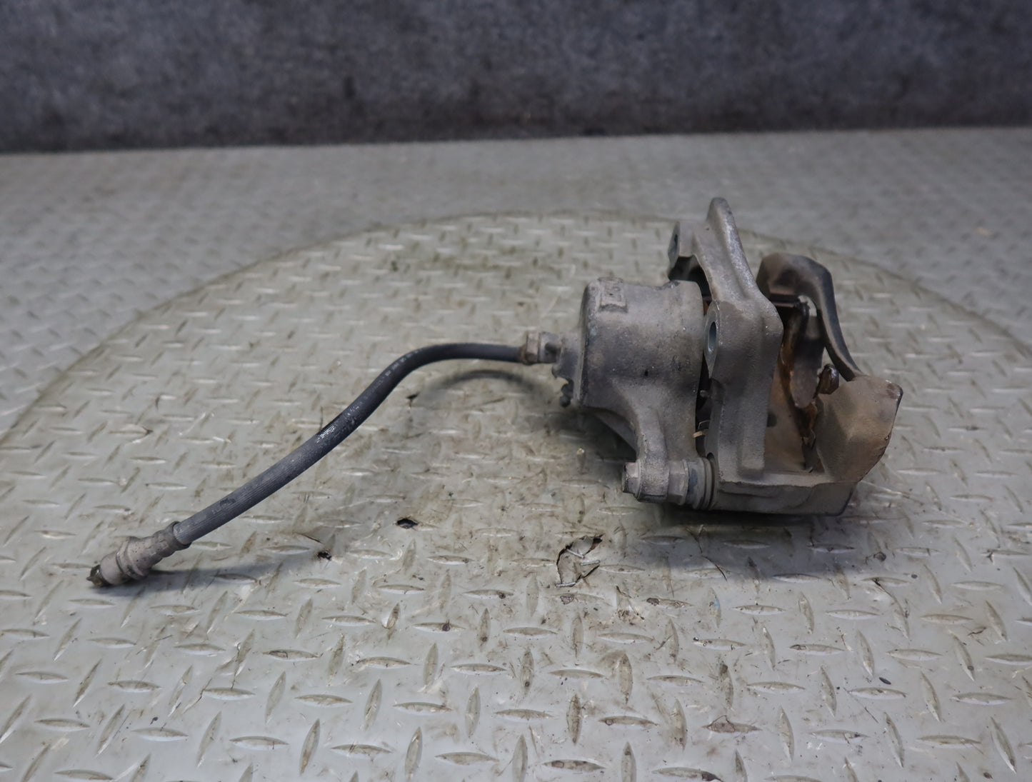 99-01 Toyota Crown JZS175 2JZFSE Set of 2 Front Left Right Brake Caliper 51K OEM