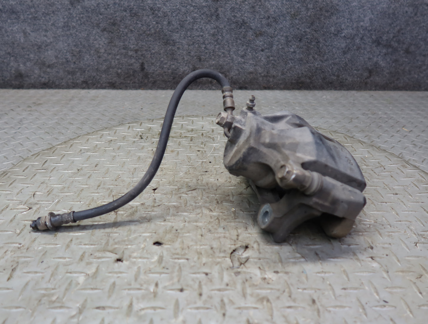 99-01 Toyota Crown JZS175 2JZFSE Set of 2 Front Left Right Brake Caliper 51K OEM