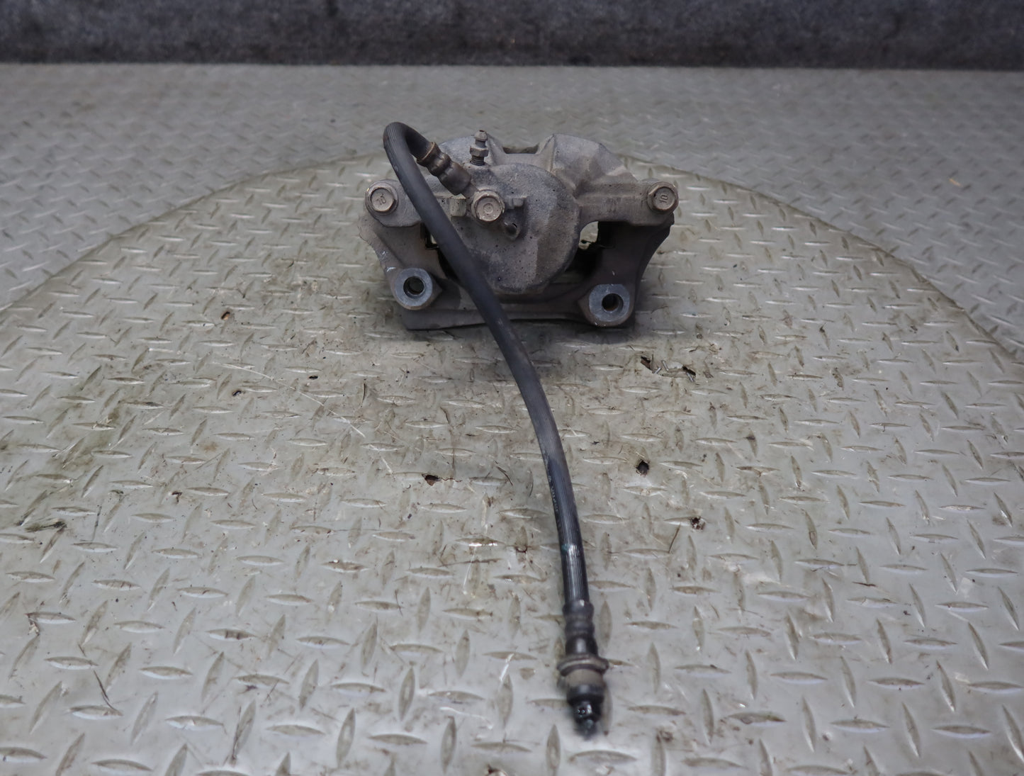 99-01 Toyota Crown JZS175 2JZFSE Set of 2 Front Left Right Brake Caliper 51K OEM