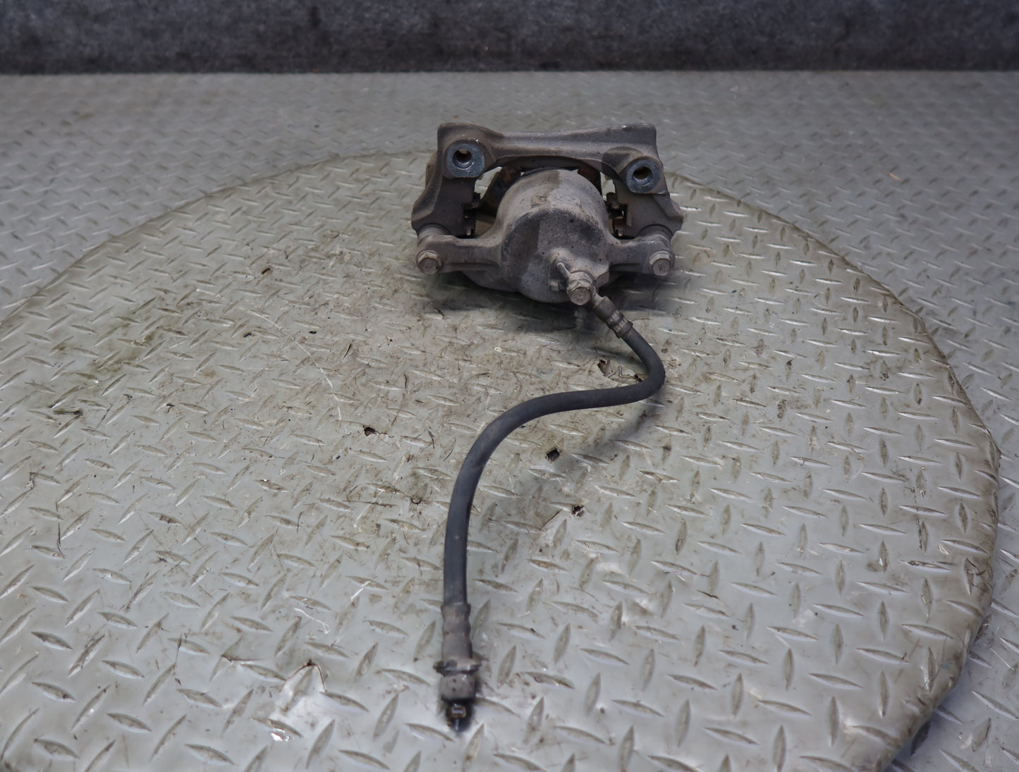 99-01 Toyota Crown JZS175 2JZFSE Set of 2 Front Left Right Brake Caliper 51K OEM