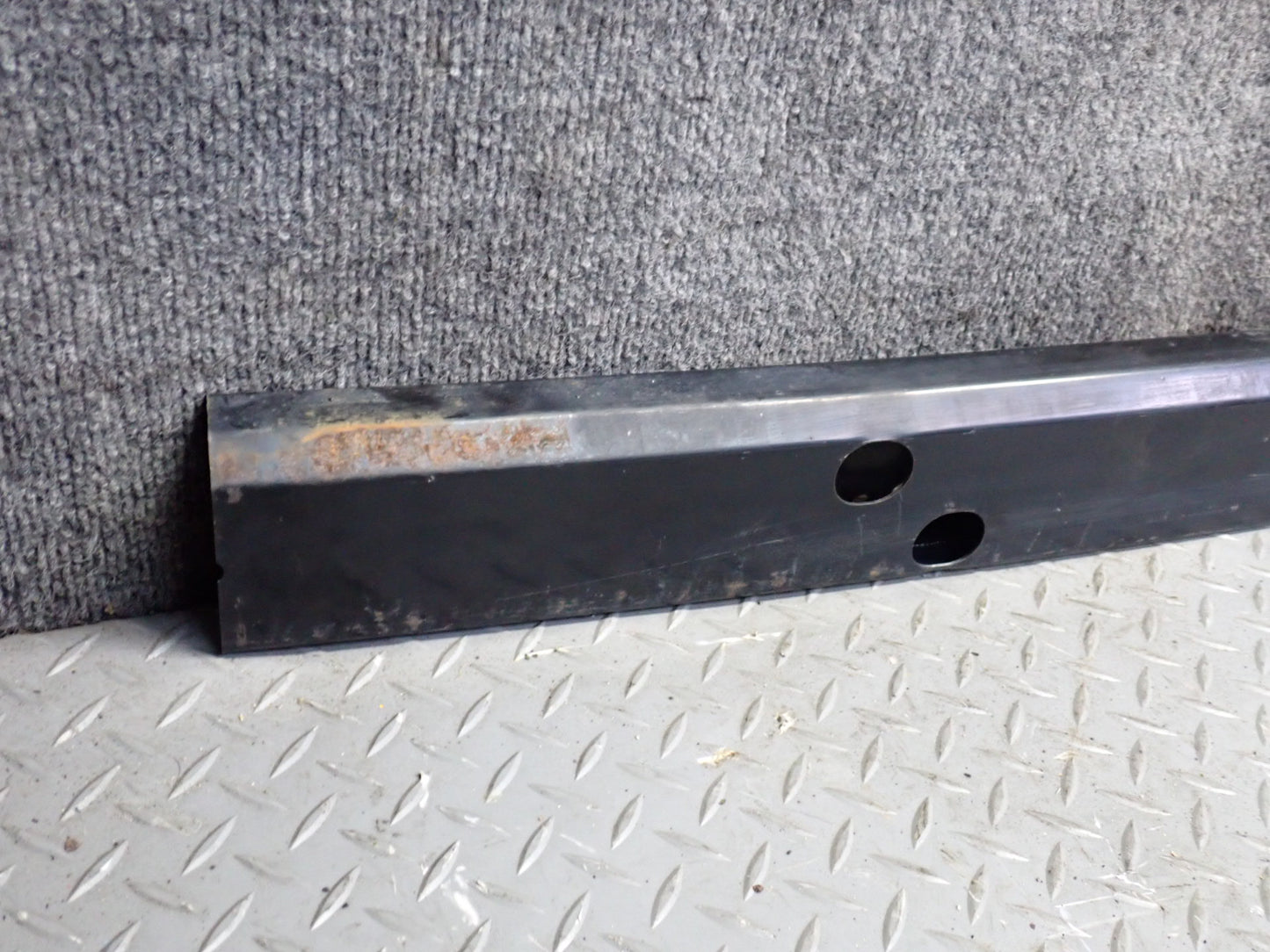 99-01 Toyota Crown JZS175 Rear Bumper Impact Reinforcement Bar w Foam Set OEM