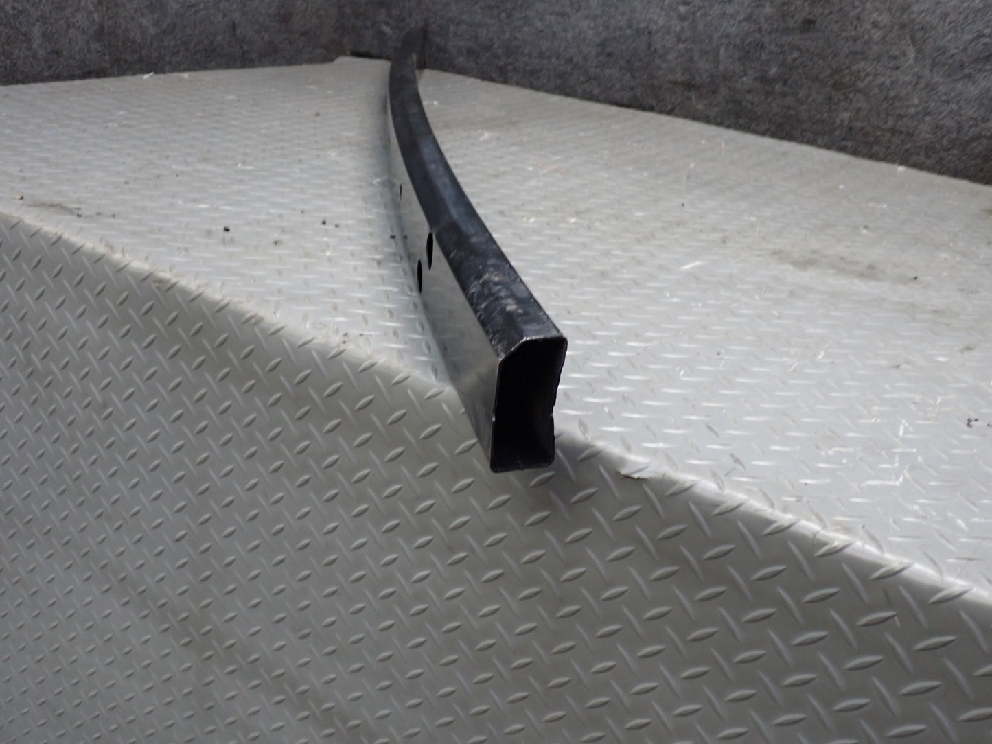 99-01 Toyota Crown JZS175 Rear Bumper Impact Reinforcement Bar w Foam Set OEM