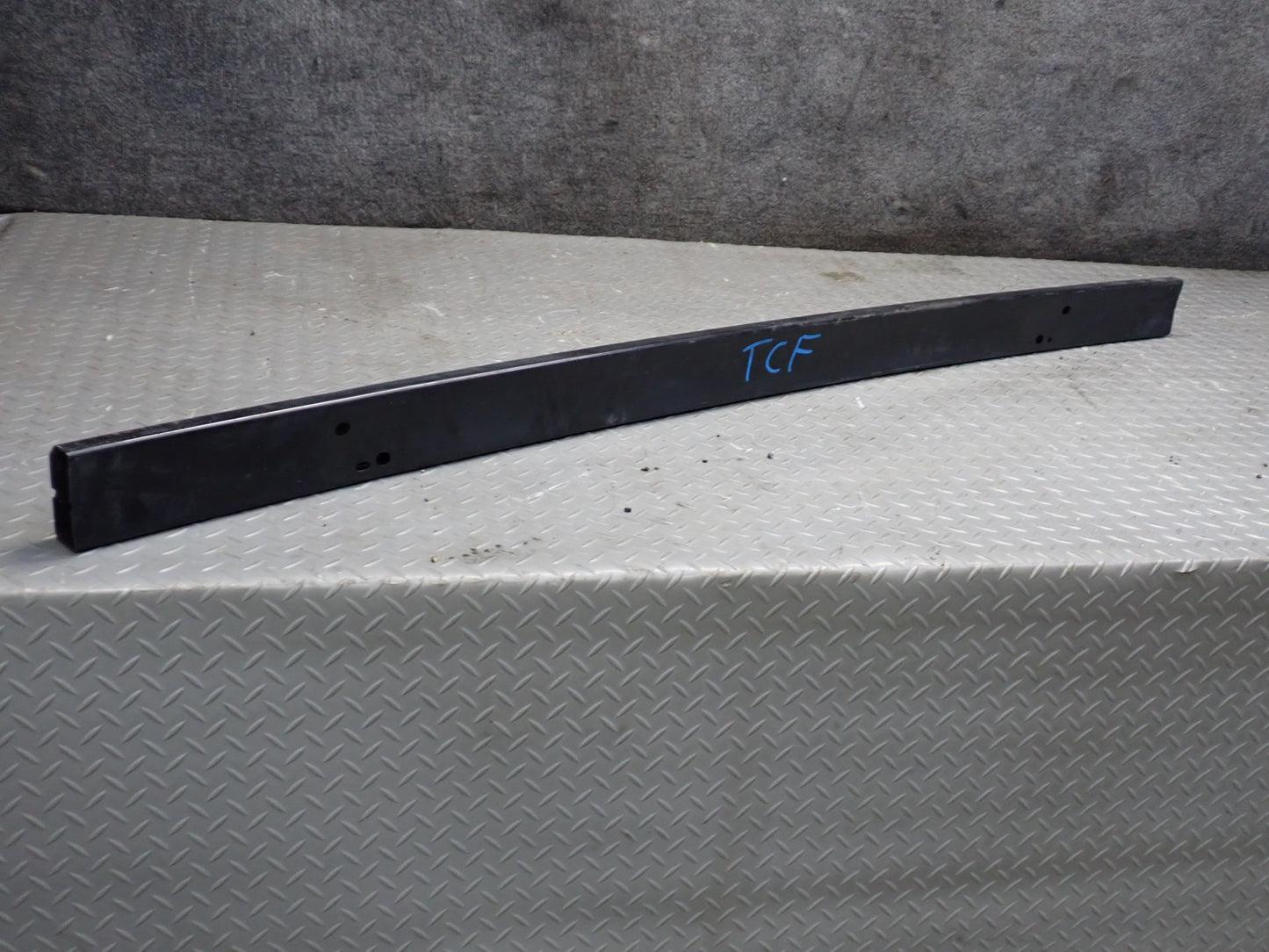 99-01 Toyota Crown JZS175 Rear Bumper Impact Reinforcement Bar w Foam Set OEM
