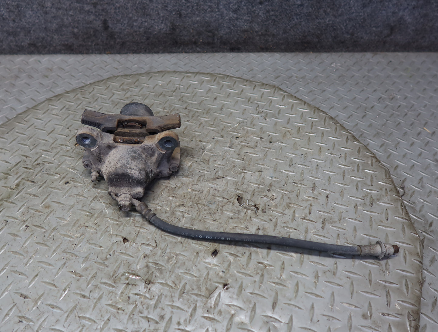 99-01 Toyota Crown JZS175 2JZFSE Rear Left & Right Brake Caliper Set OEM