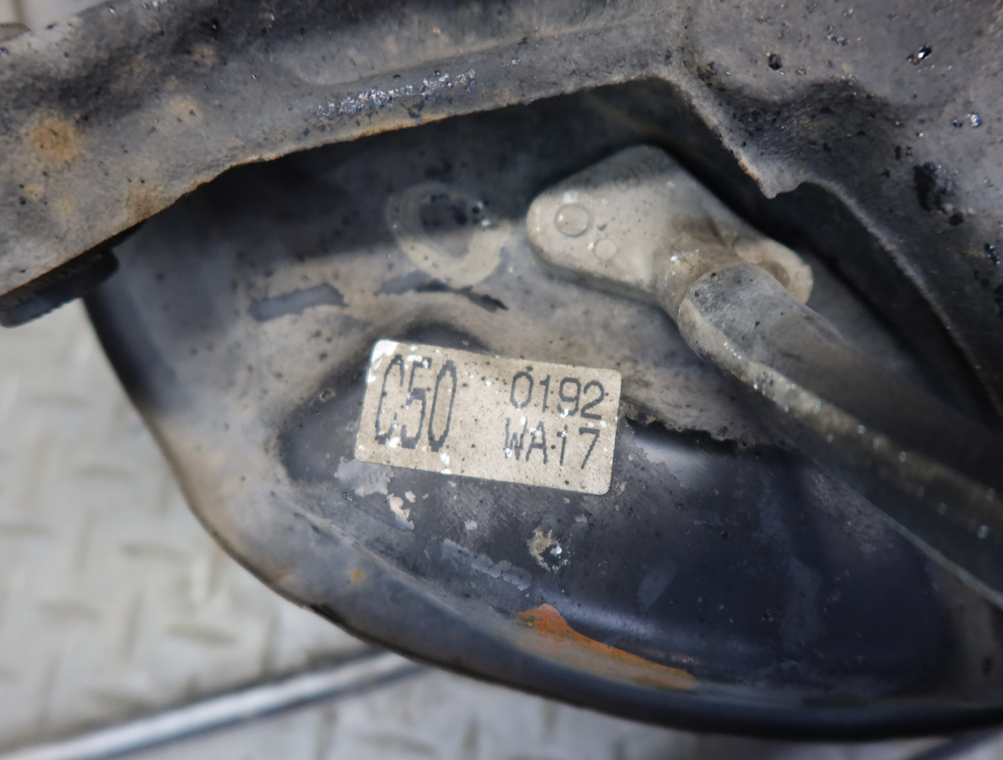 99-01 Toyota Crown JZS175 Rear Left Knuckle Wheel Hub Bearing 51K Miles OEM