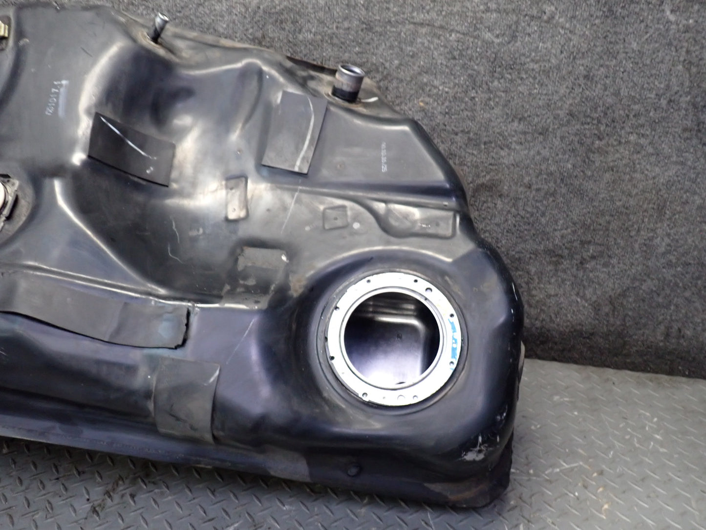 99-01 Toyota Crown JZS175 Fuel Gas Tank Assembly 51K Miles OEM