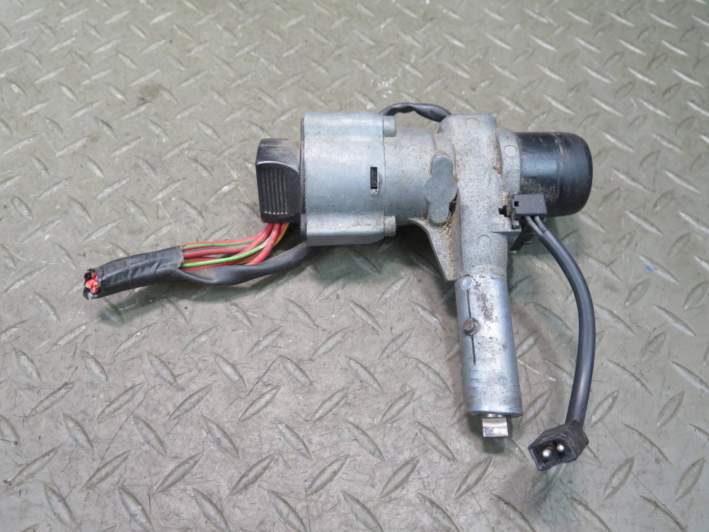 86-89 Mercedes R107 560SL Ignition Switch Glove Trunk Lock KEY Set OEM