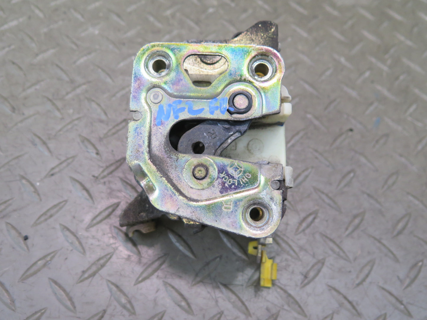 84-86 Nissan Z31 300ZX Right Door Lock Latch OEM