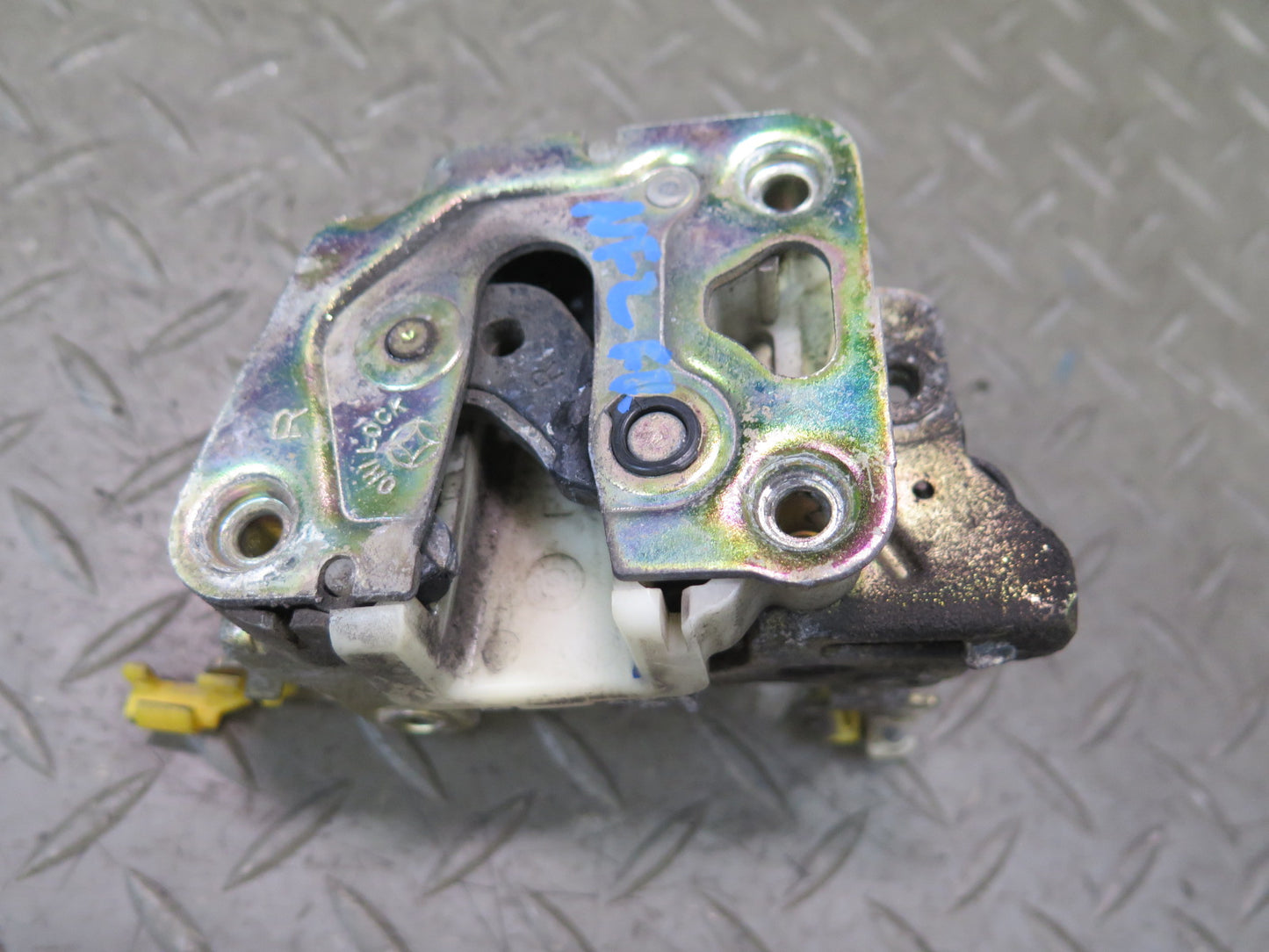 84-86 Nissan Z31 300ZX Right Door Lock Latch OEM