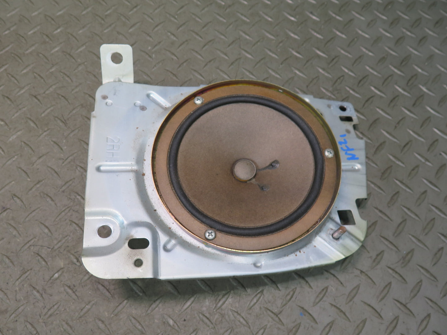 84-89 Nissan Z31 300ZX Set of 2 Rear Left & Right Quarter Panel Speaker OEM