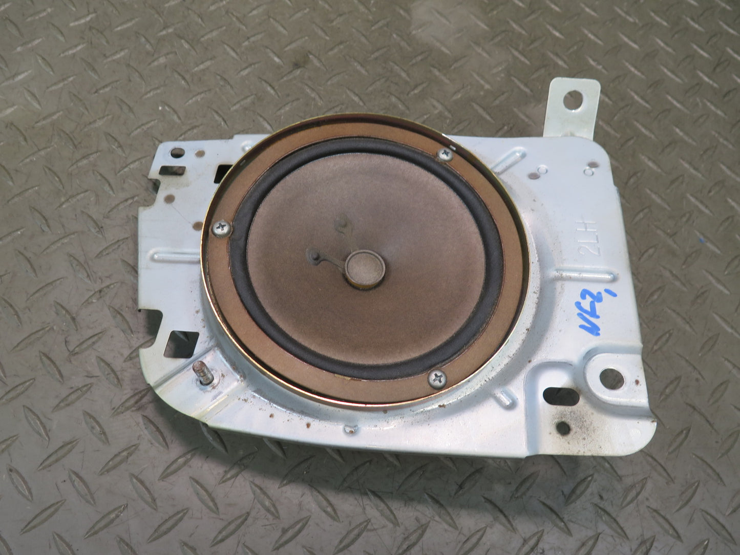 84-89 Nissan Z31 300ZX Set of 2 Rear Left & Right Quarter Panel Speaker OEM