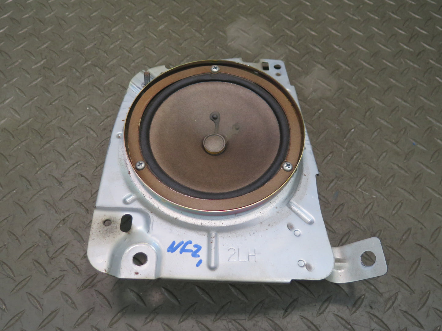 84-89 Nissan Z31 300ZX Set of 2 Rear Left & Right Quarter Panel Speaker OEM