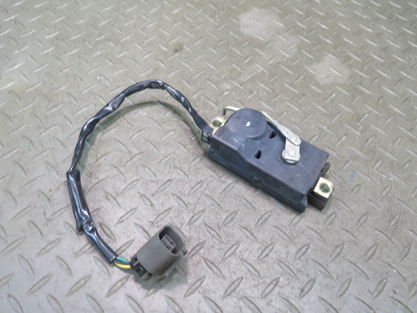 84-86 Nissan Z31 300ZX Right Door Lock Latch Actuator OEM