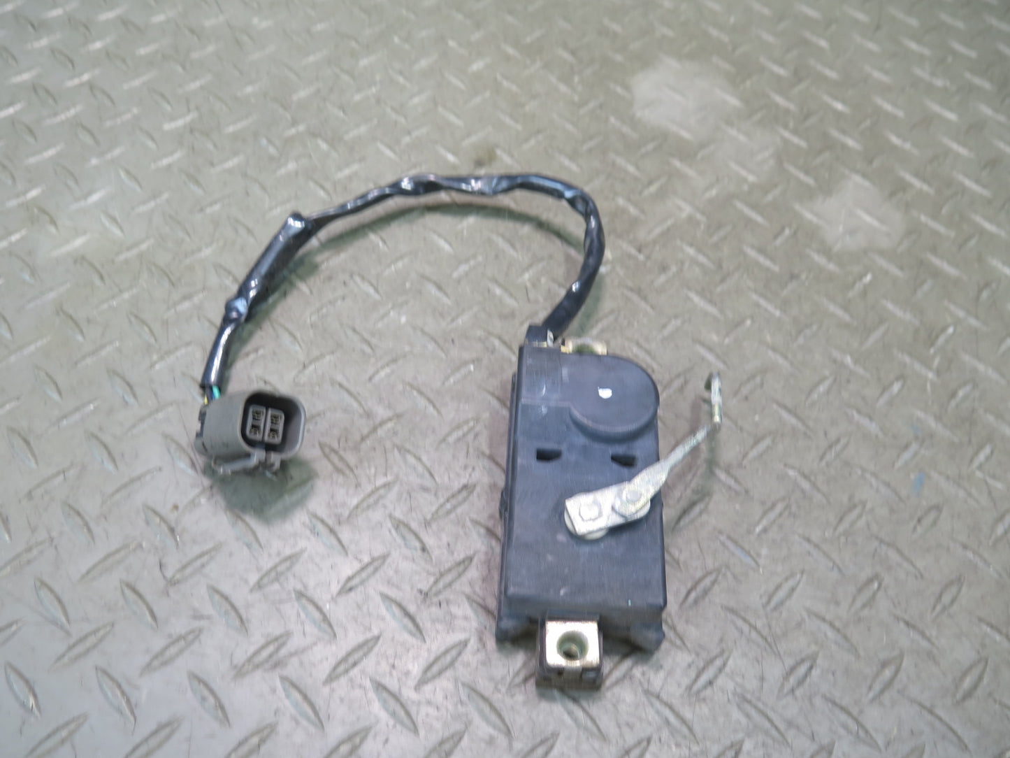 84-86 Nissan Z31 300ZX Right Door Lock Latch Actuator OEM