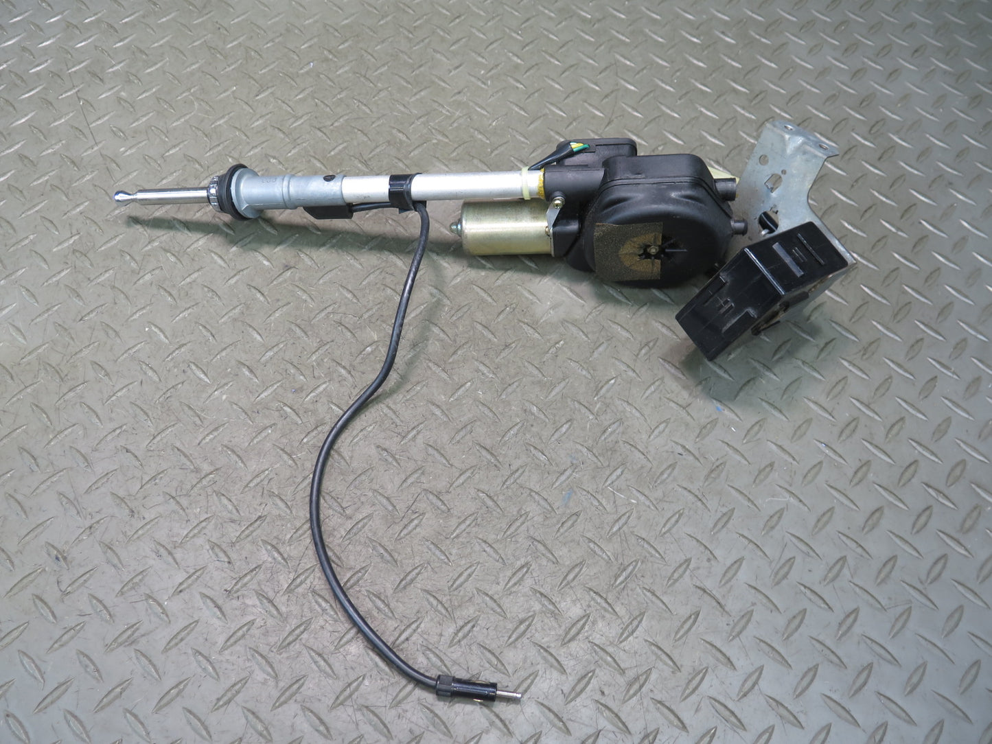84-86 Nissan Z31 300ZX Radio Power Antenna Motor Assembly OEM