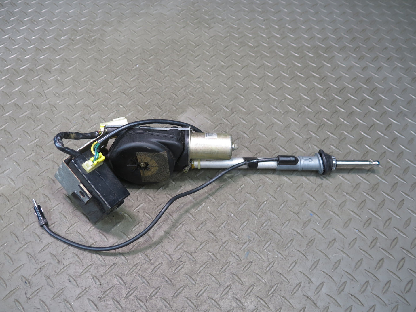 84-86 Nissan Z31 300ZX Radio Power Antenna Motor Assembly OEM