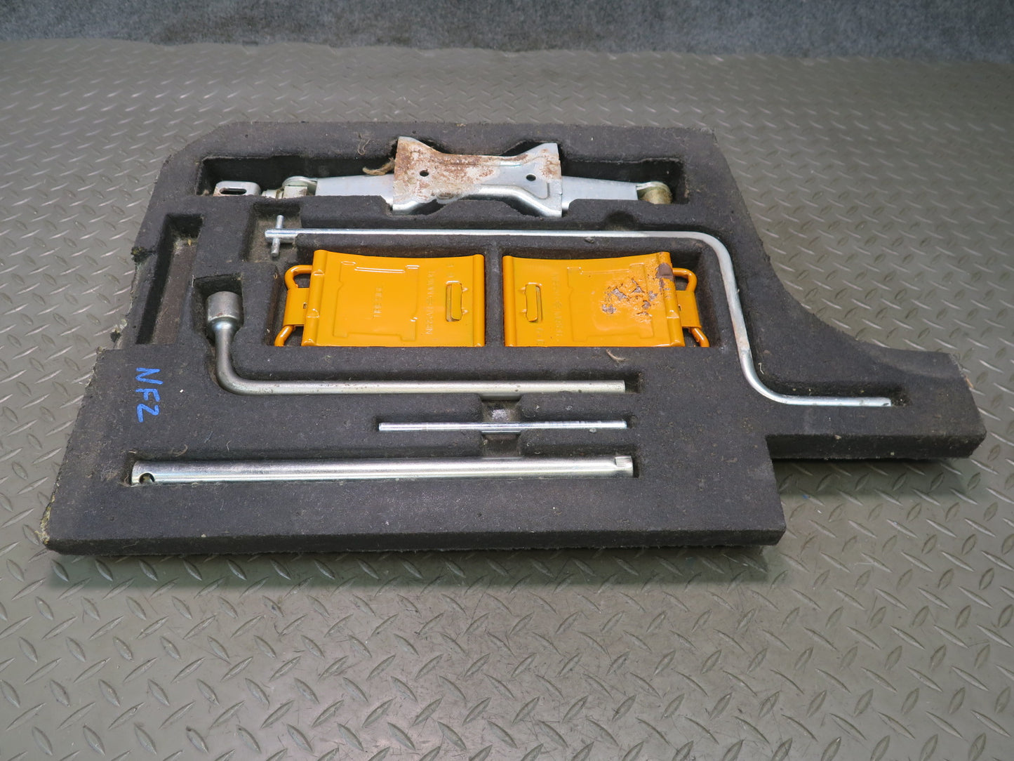 84-89 Nissan Z31 300ZX 2+0 Lift Jack Wrench Spare Tire Tool Foam Set OEM