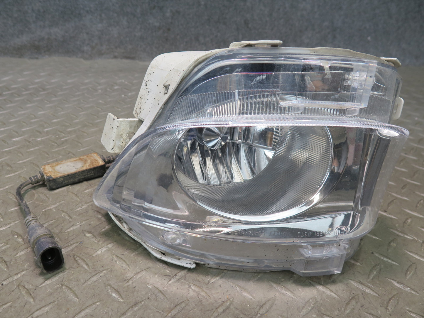 10-12 Lexus XF40 LS460 RHD Set of 2 Front Left & Right Fog Light Lamp Koito OEM