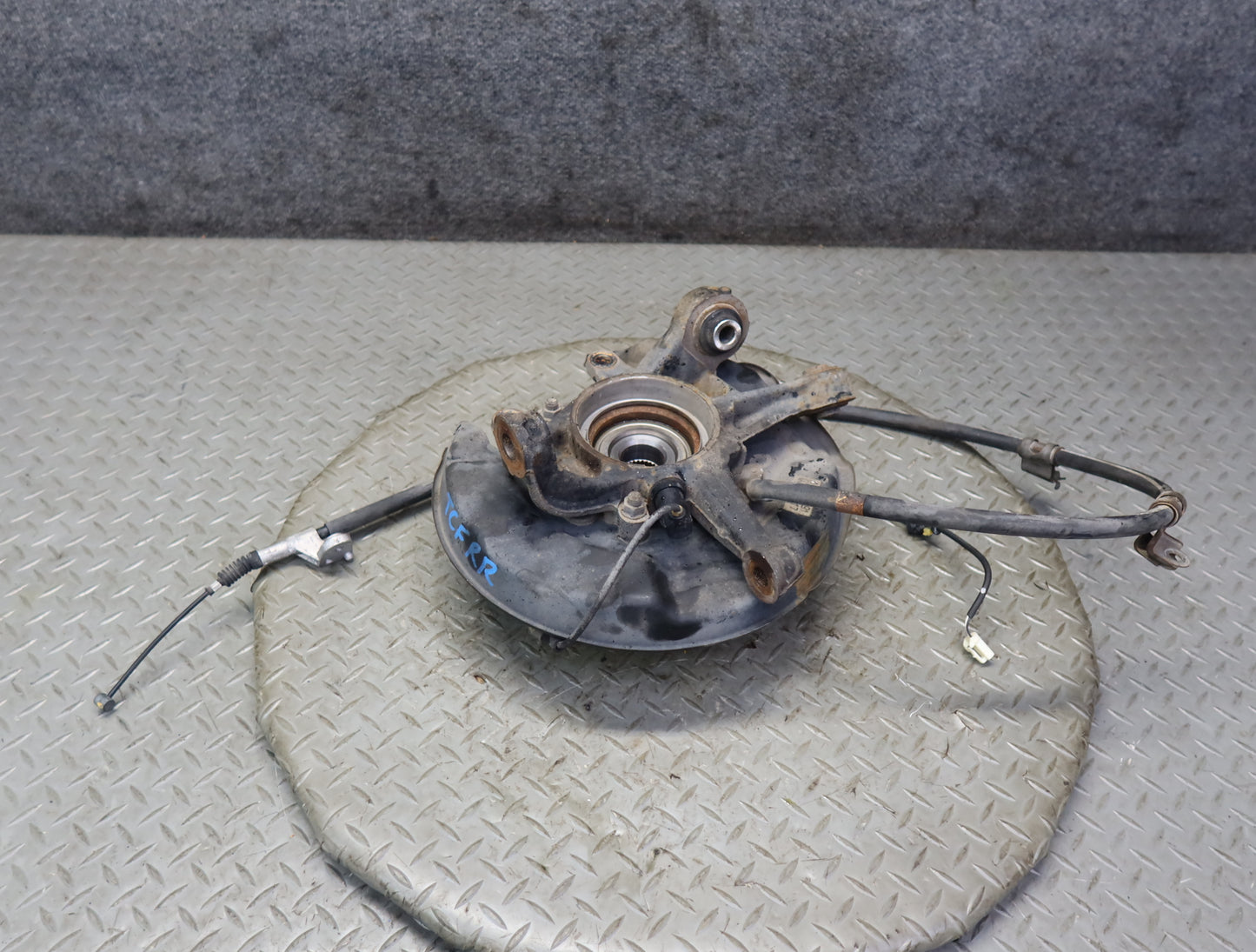 99-01 Toyota Crown JZS175 Rear Right Knuckle Wheel Hub Bearing 51K Miles OEM