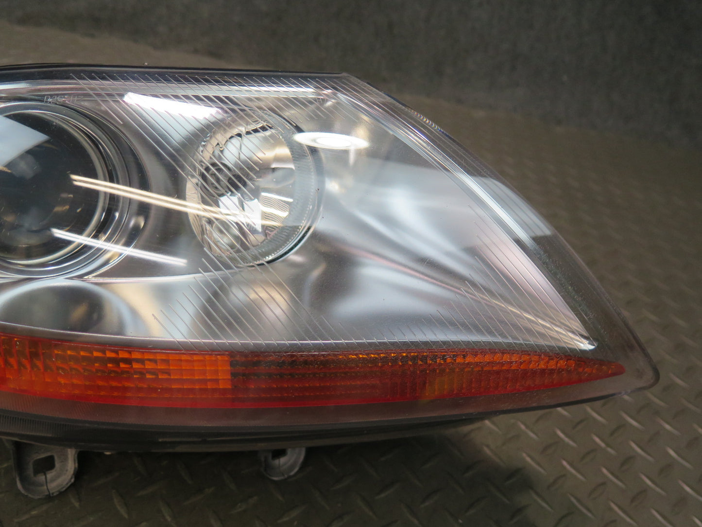 03-05 BMW E85 Z4 3.0L Front Right Bi-xenon Headlight Lamp w Ballast OEM