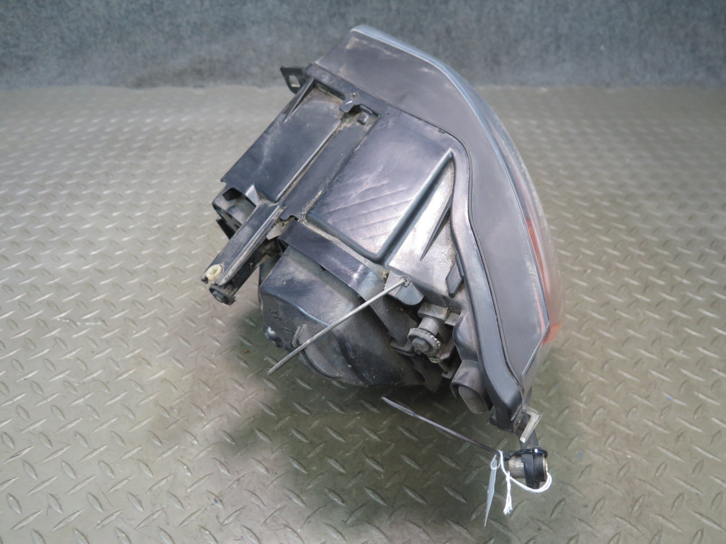 03-05 BMW E85 Z4 3.0L Front Right Bi-xenon Headlight Lamp w Ballast OEM