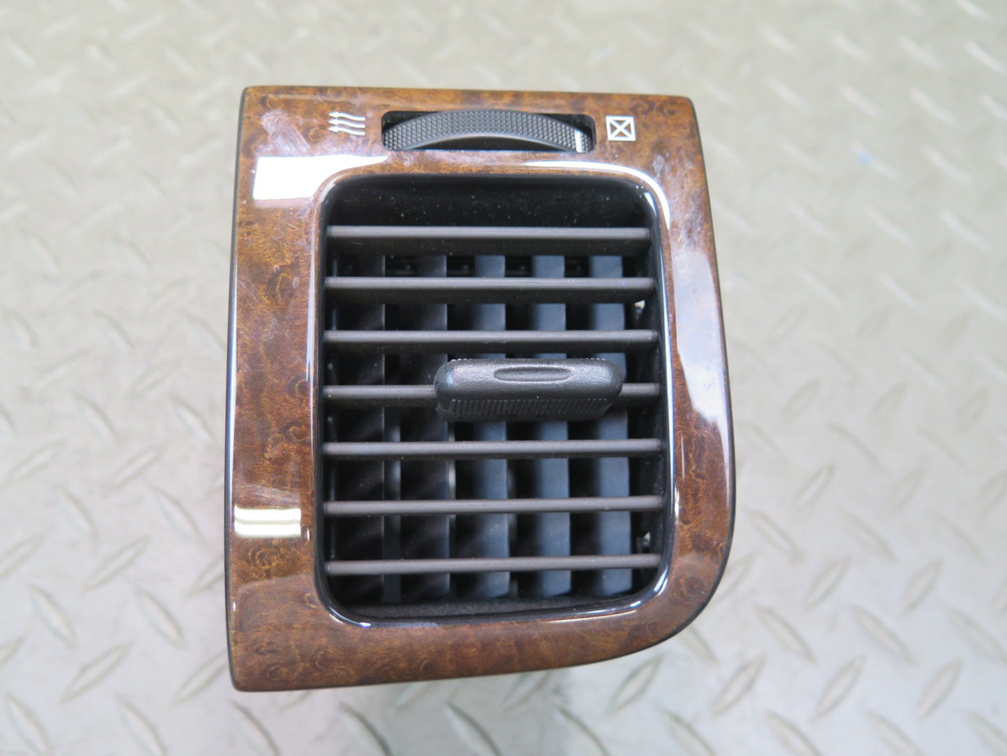 02-10 Lexus UZZ40L SC430 Dash Center Left A/C Heater Air Vent w Wood Trim OEM