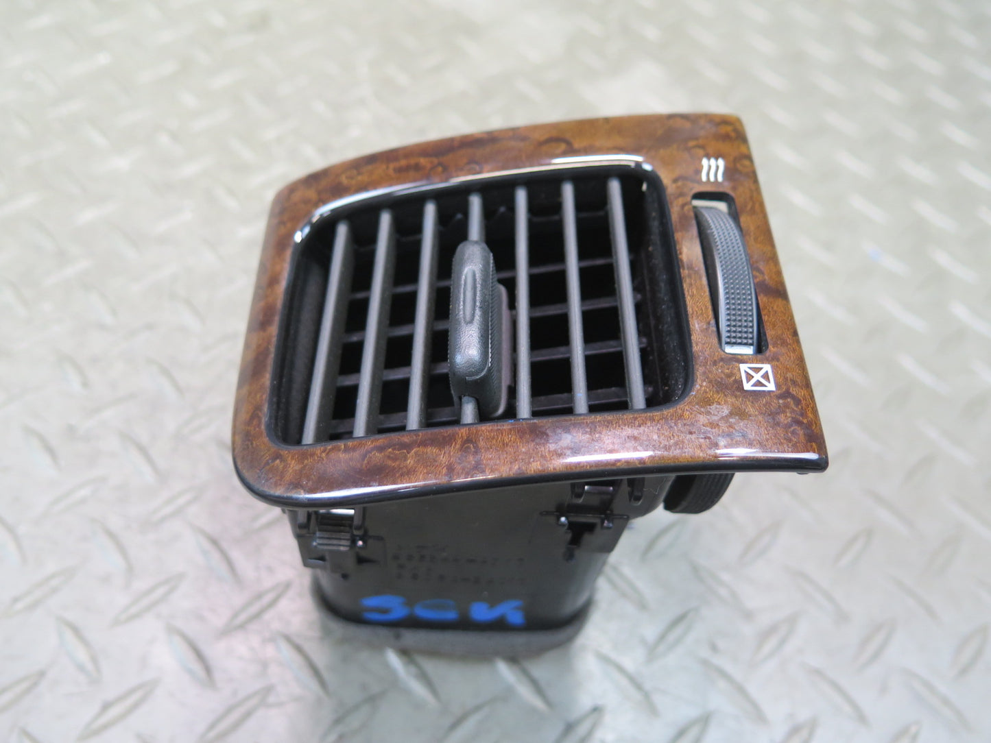 02-10 Lexus UZZ40L SC430 Dash Center Left A/C Heater Air Vent w Wood Trim OEM