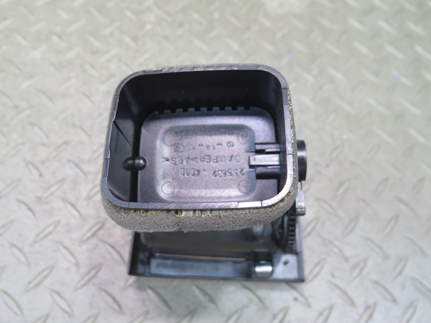 02-10 Lexus UZZ40L SC430 Dash Center Left A/C Heater Air Vent w Wood Trim OEM