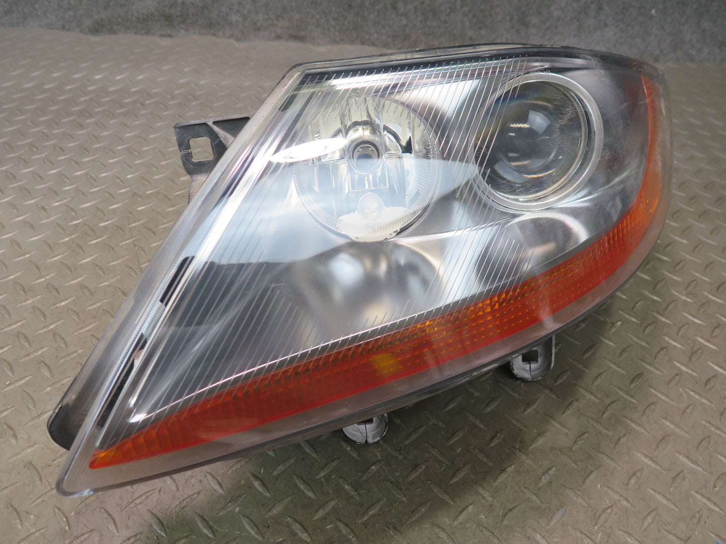 03-05 BMW E85 Z4 3.0L Front Left Bi-xenon Headlight Lamp w Ballast OEM