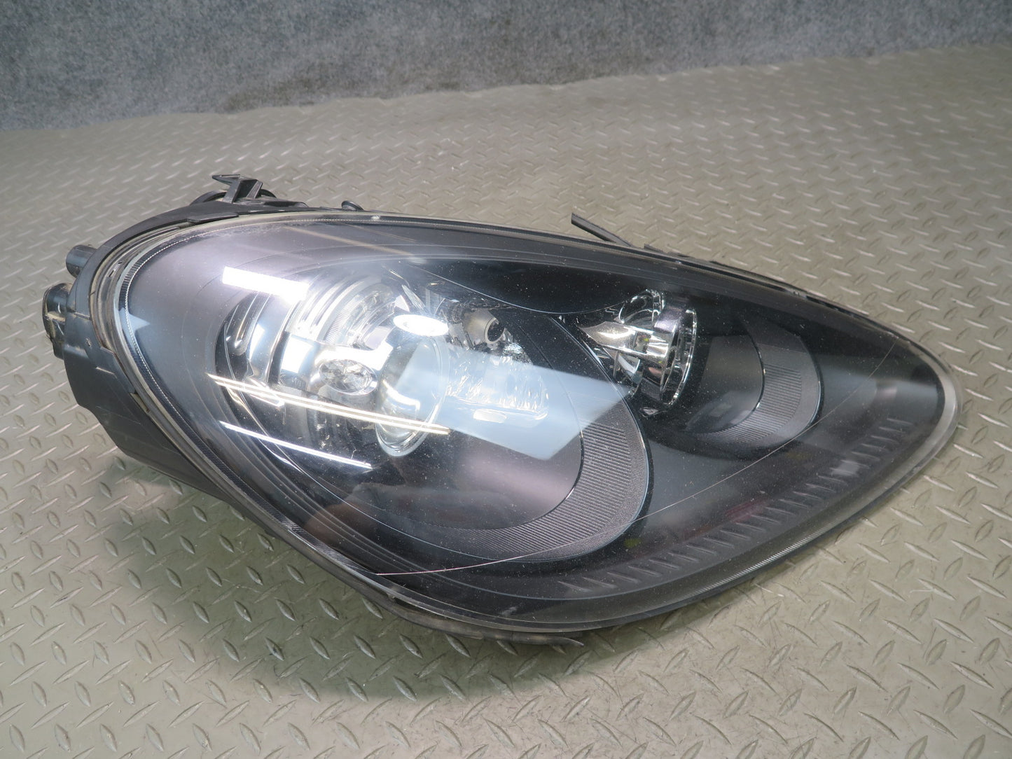 2011-2014 Porsche Cayenne 958 Front Right Xenon AFS HID Headlight Lamp