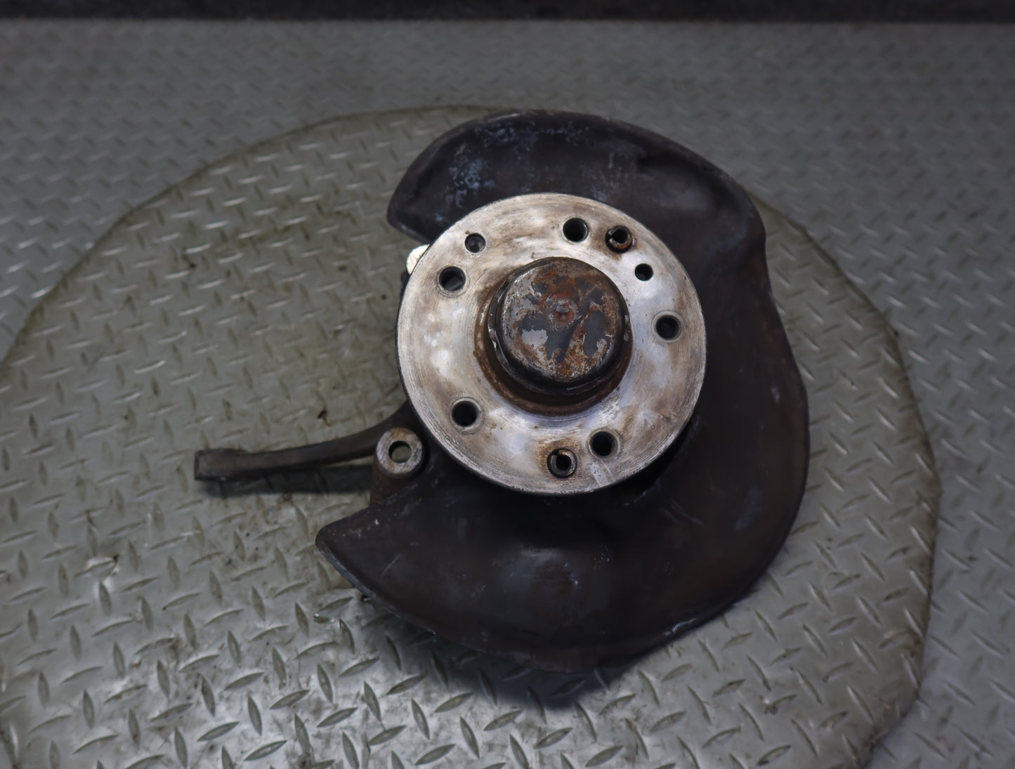86-89 Mercedes R107 560SL Front Left Spindle Knuckle Wheel Hub Bearing 86K OEM
