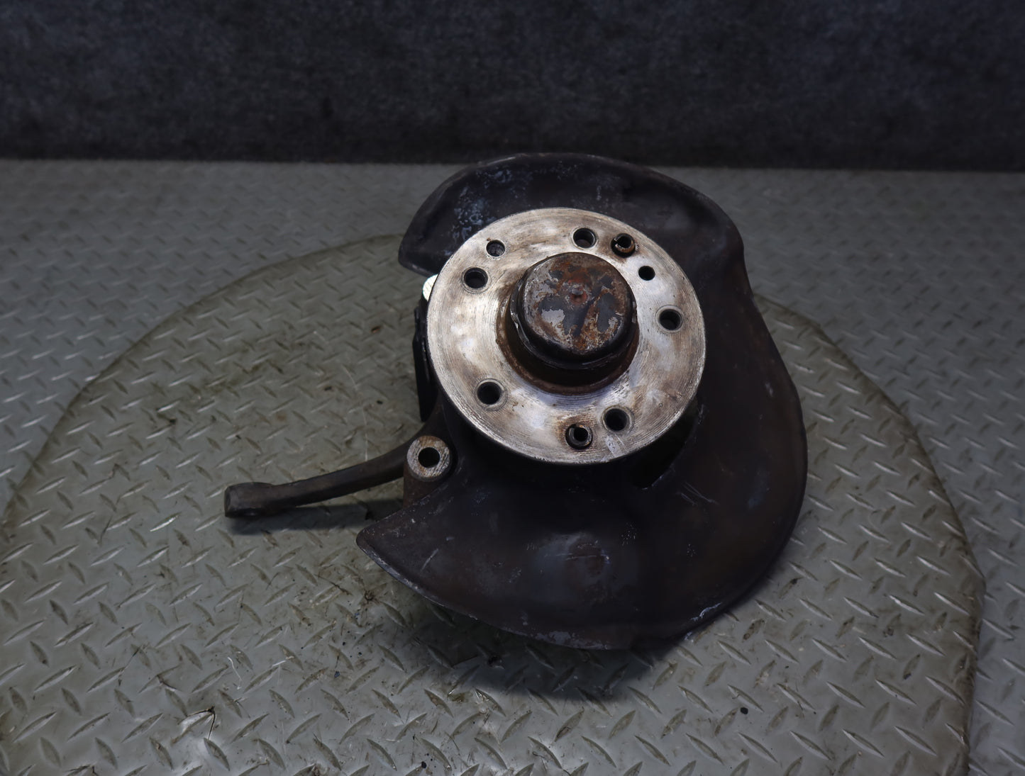 86-89 Mercedes R107 560SL Front Left Spindle Knuckle Wheel Hub Bearing 86K OEM