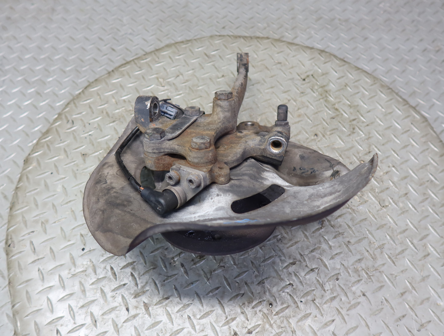 86-89 Mercedes R107 560SL Front Left Spindle Knuckle Wheel Hub Bearing 86K OEM