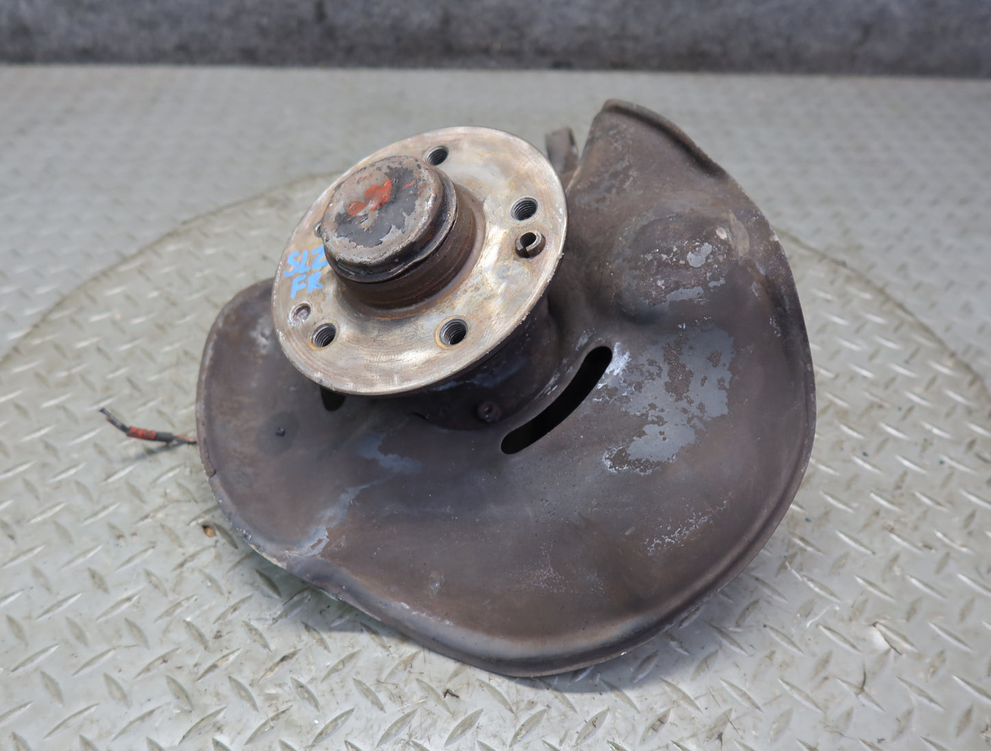 86-89 Mercedes R107 560SL Front Right Spindle Knuckle Wheel Hub Bearing 86K OEM
