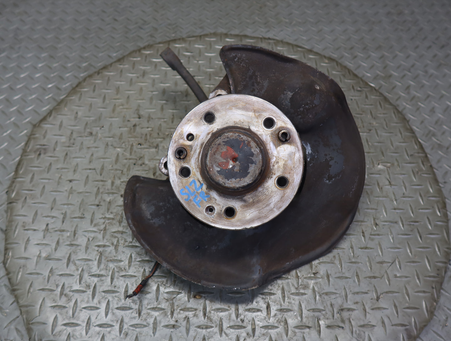 86-89 Mercedes R107 560SL Front Right Spindle Knuckle Wheel Hub Bearing 86K OEM