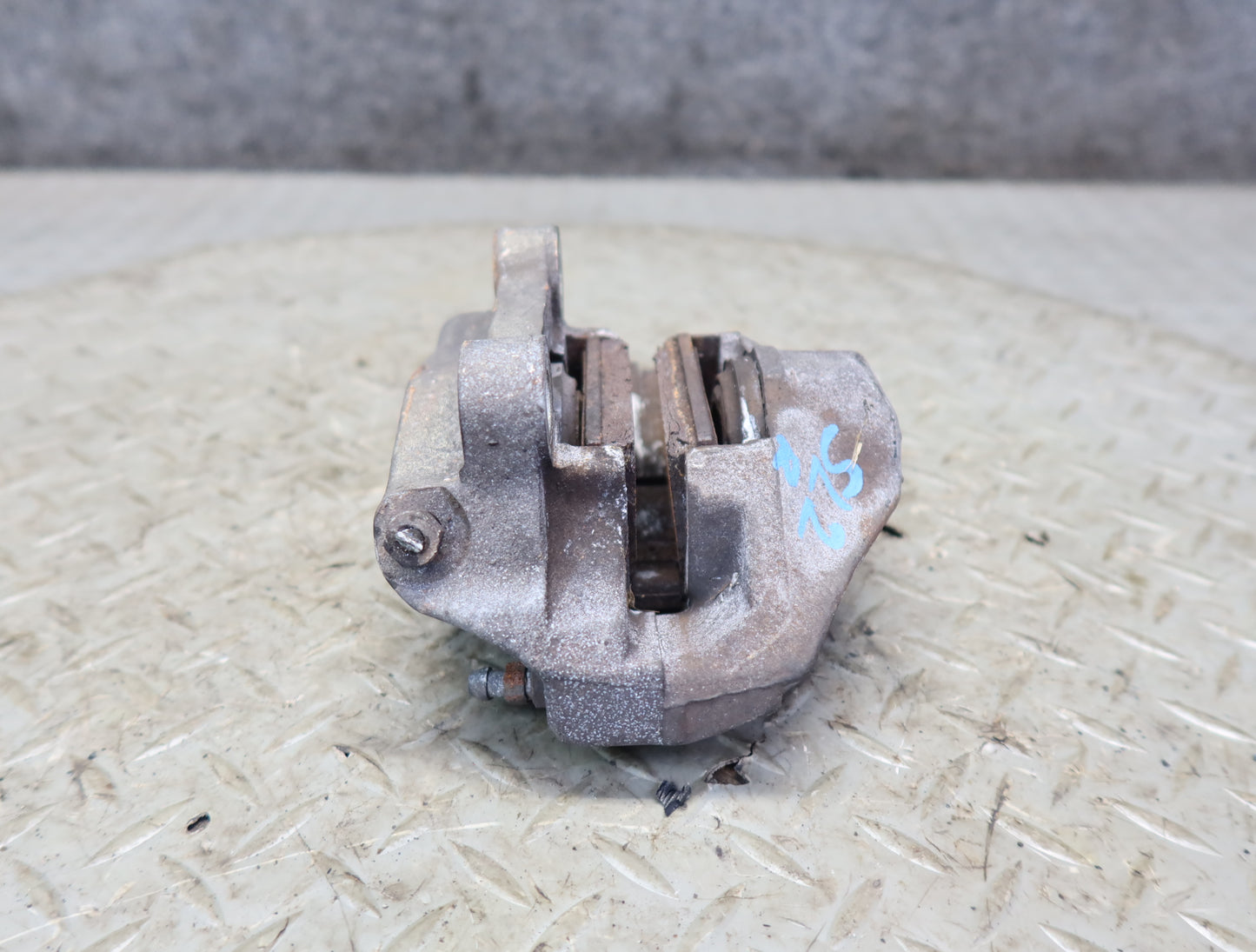 86-89 Mercedes R107 560SL Set of 2 Rear Left & Right Brake Caliper OEM