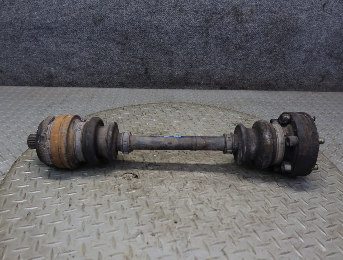 86-89 Mercedes R107 560SL Rear Right Suspension Axle Shaft 86K Miles OEM