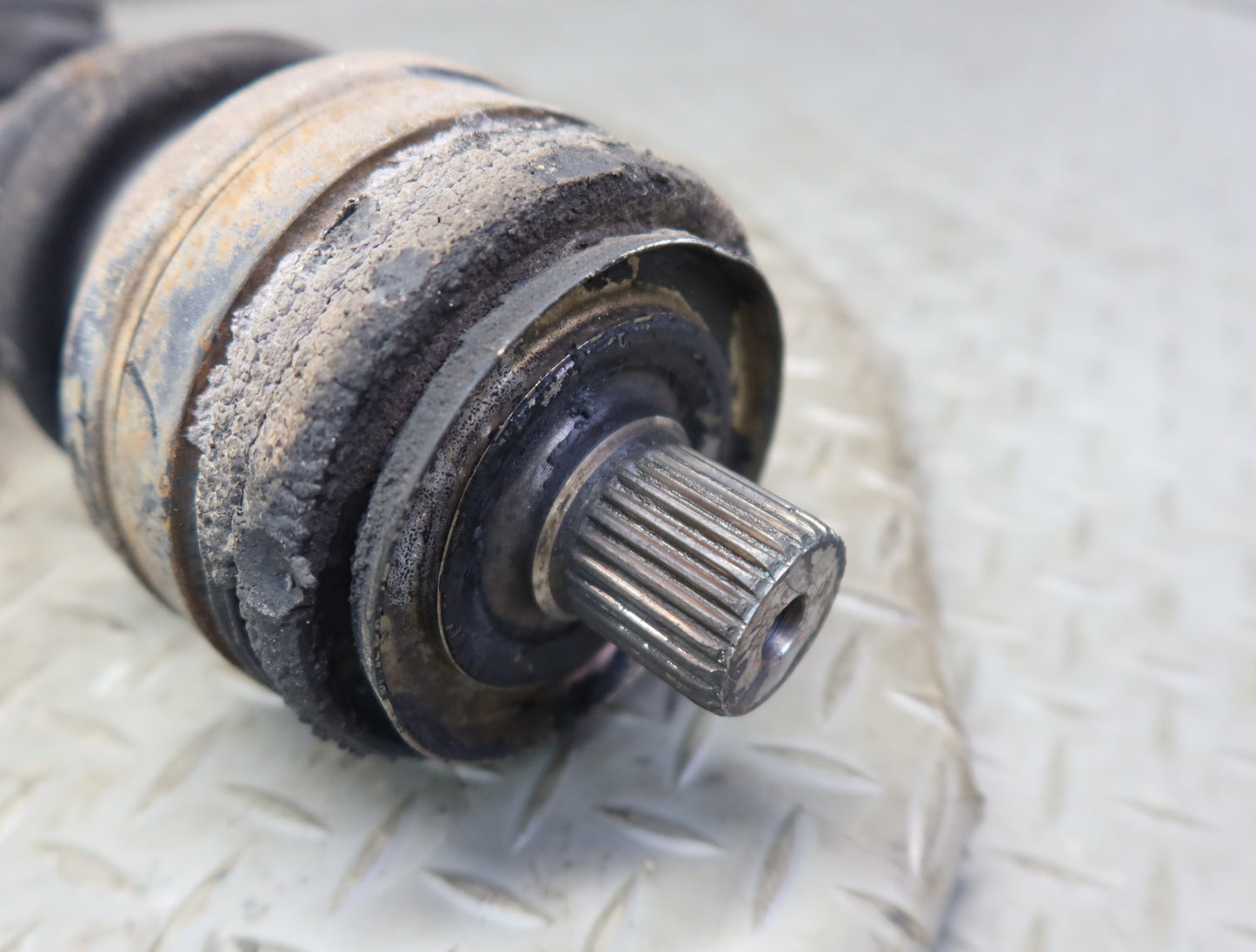 86-89 Mercedes R107 560SL Rear Right Suspension Axle Shaft 86K Miles OEM