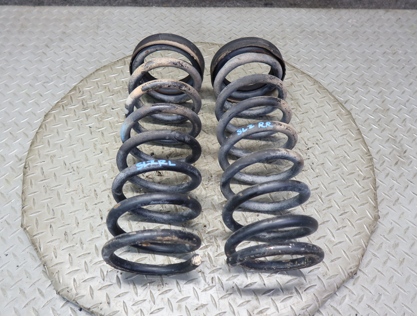 86-89 Mercedes R107 560SL Set of 2 Rear Left & Right Coil Spring OEM