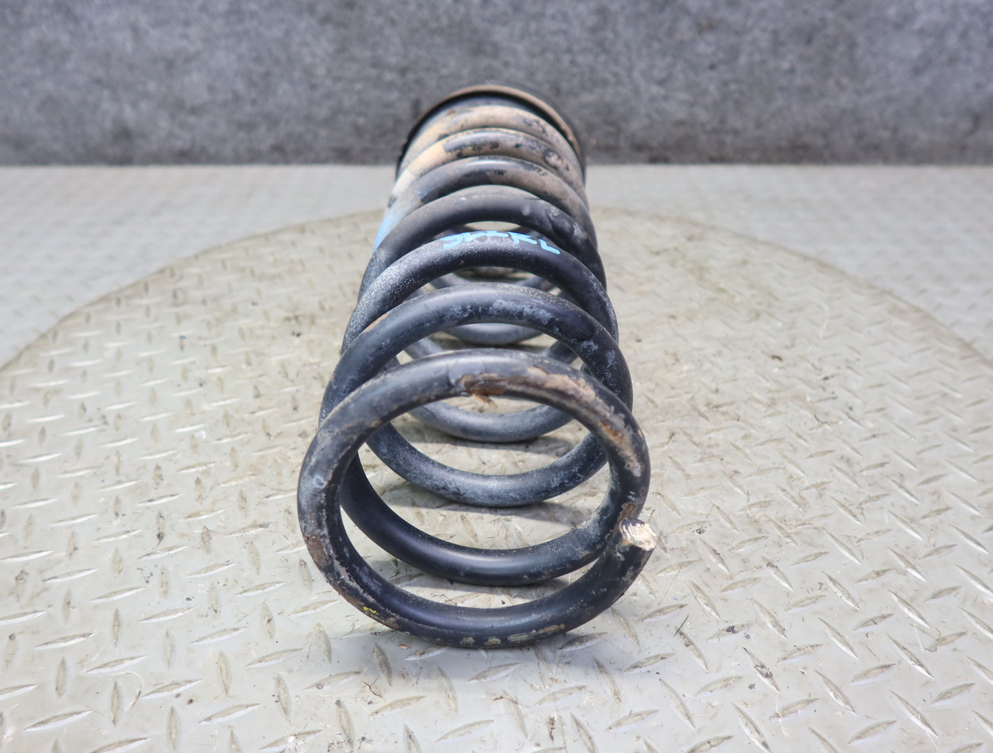 86-89 Mercedes R107 560SL Set of 2 Rear Left & Right Coil Spring OEM