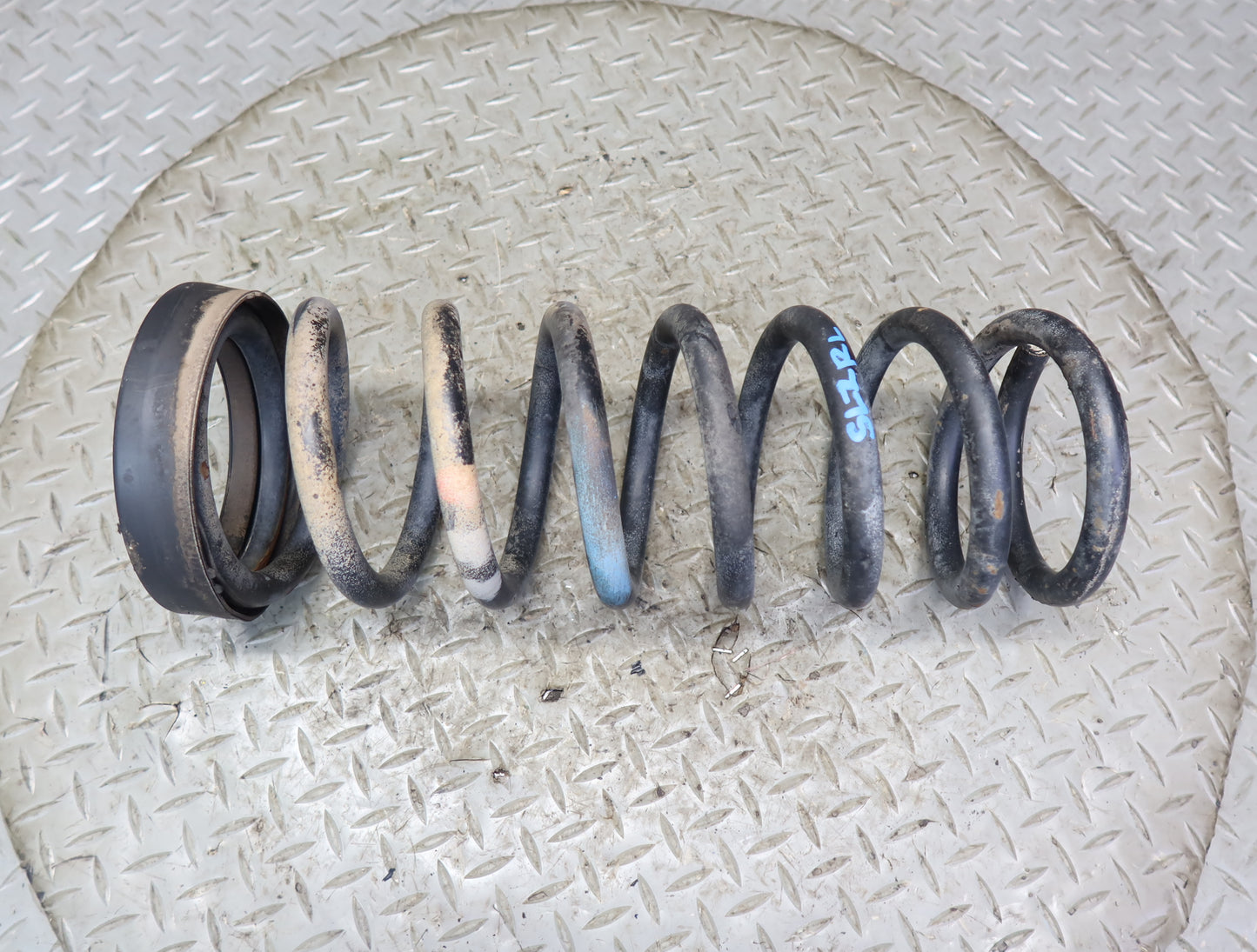 86-89 Mercedes R107 560SL Set of 2 Rear Left & Right Coil Spring OEM