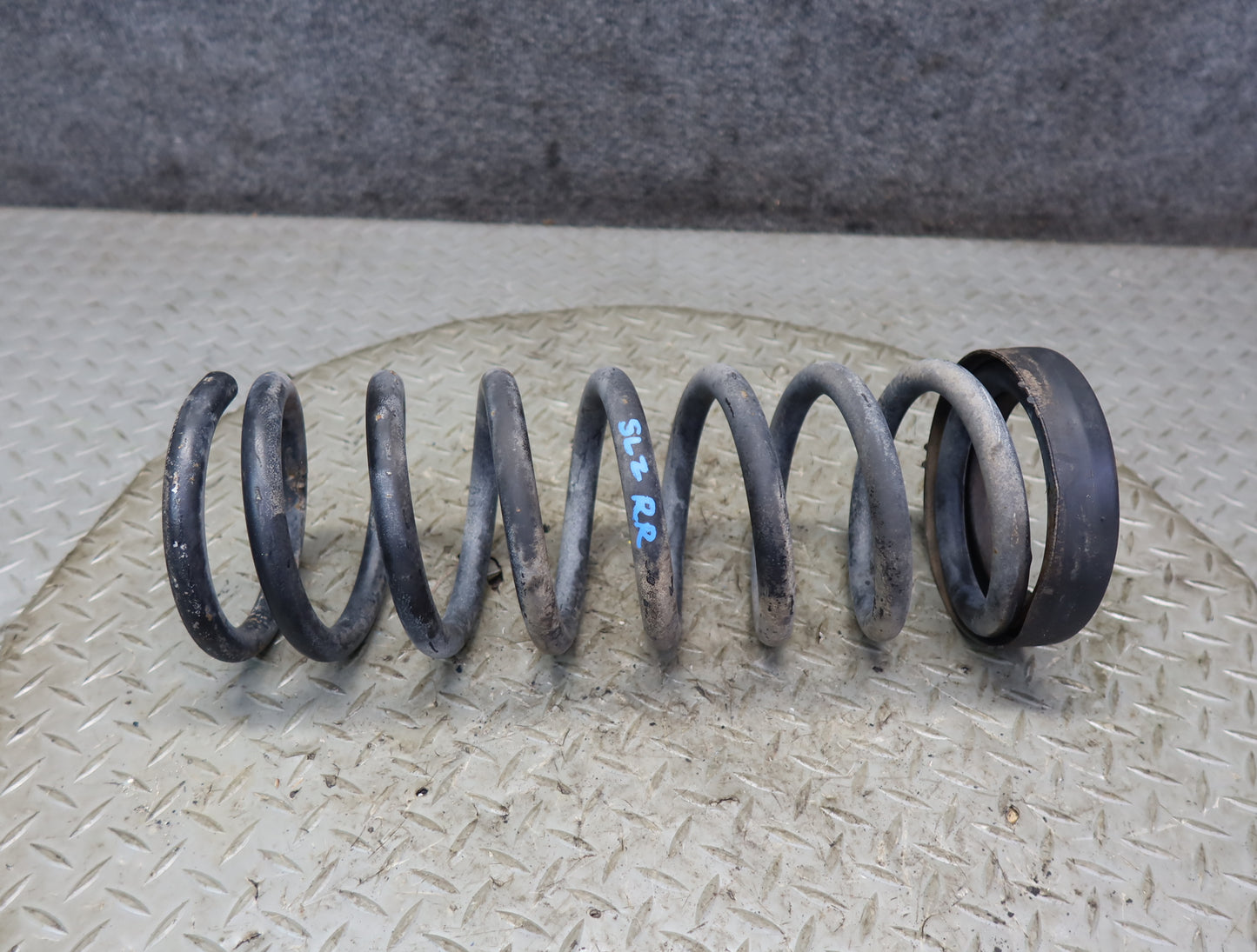 86-89 Mercedes R107 560SL Set of 2 Rear Left & Right Coil Spring OEM